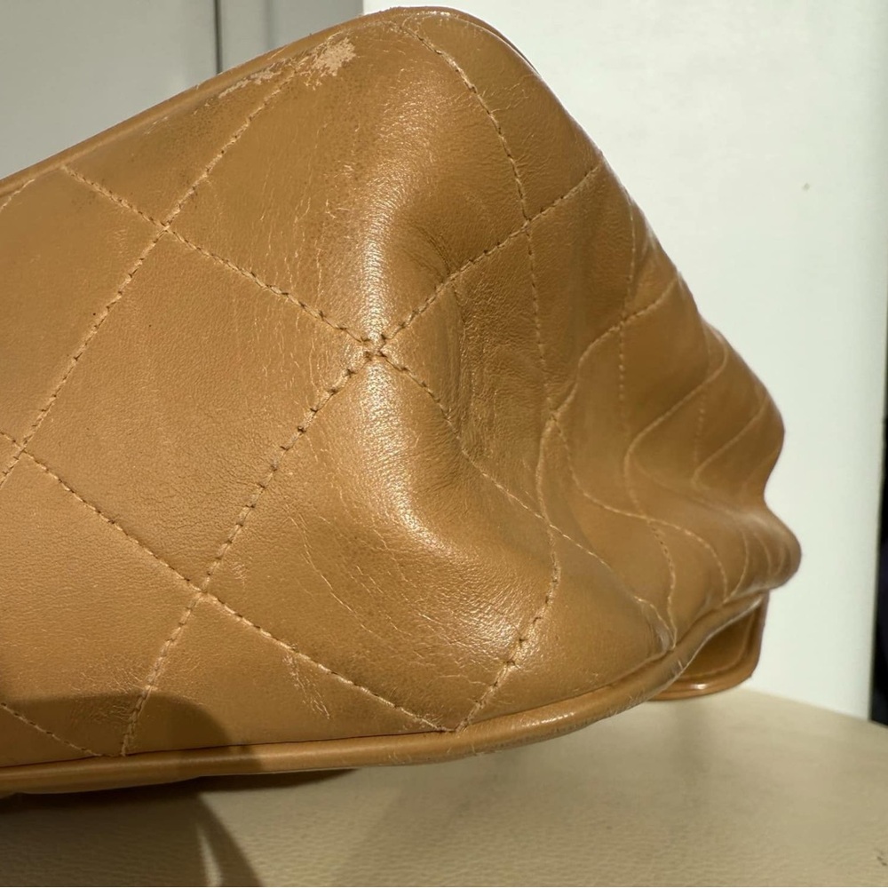 Authentic CHANEL Caramel Beige Leather 24kt Gold Hardware Jumbo Flap Bag RARE! - Picture 7 of 11